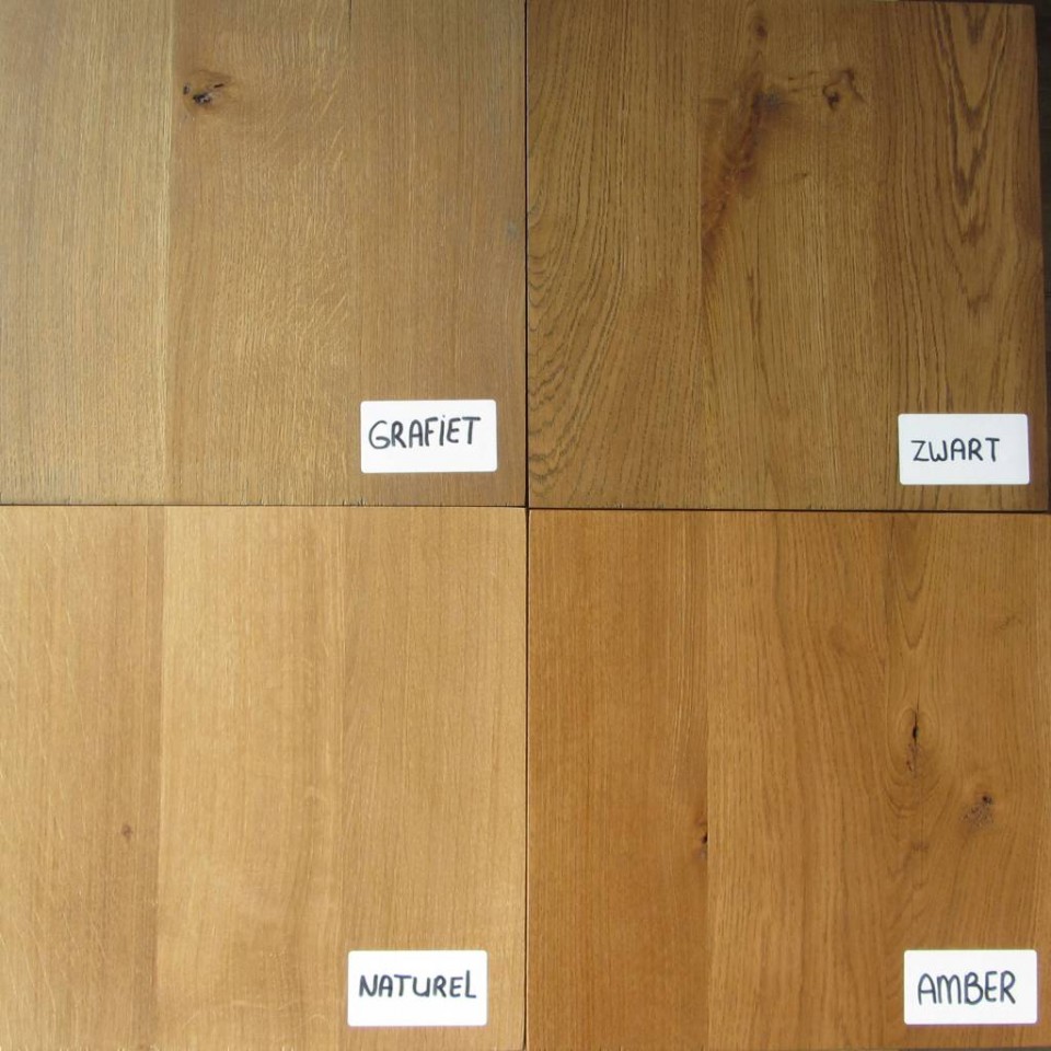 Eikenhout wandplank met metalen dragers