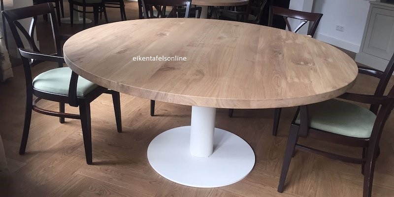 Eiken tafel rond - met metalen bodemplaat