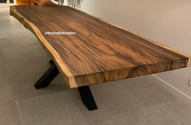 Boomstamtafel Suar metalen Matrix poot 