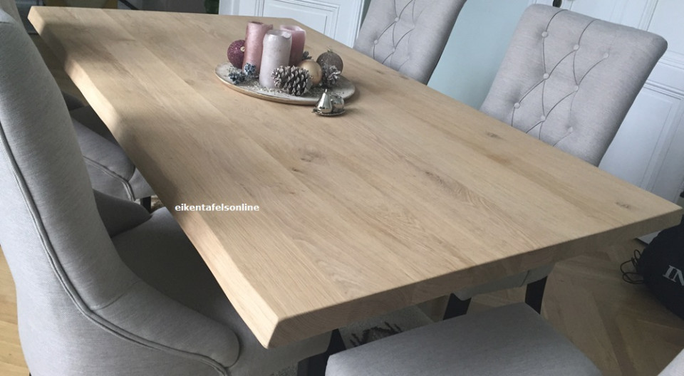 Eiken boomstamtafel - 4 cm dik - metalen onderstel X poot 